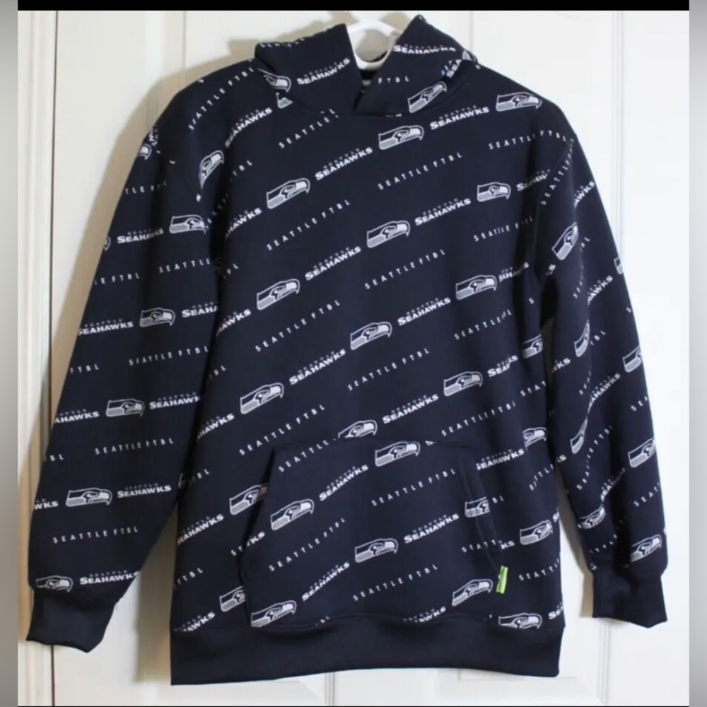 Seattle Seahawks NFL Team Apparel Pullover Hoodie Boy's Size Youth X Large 18-20